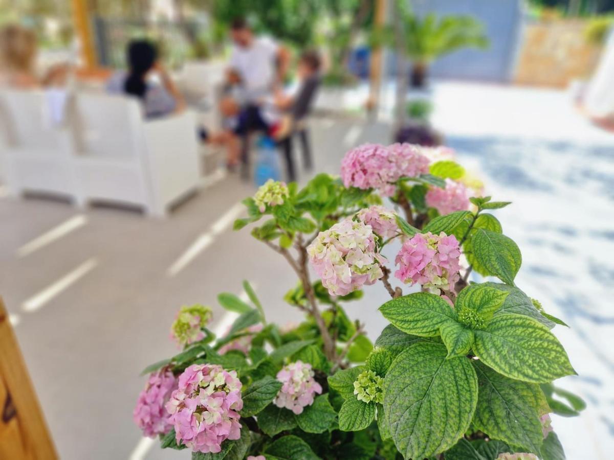 Sala Apartment'S Sarande Exterior photo